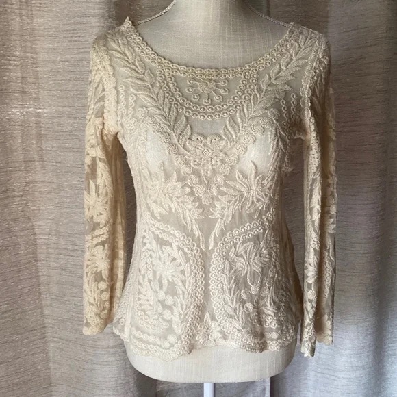 Express Sheer Cream ¾ Length Blouse with Lace Detail (size small) - Picture 1 of 5